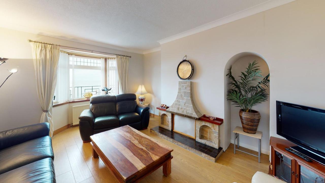 Puffins Nest Villa Gardenstown Bagian luar foto