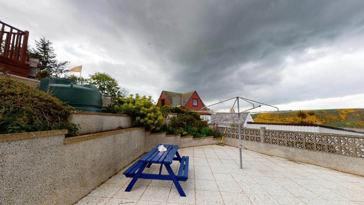 Puffins Nest Villa Gardenstown Bagian luar foto