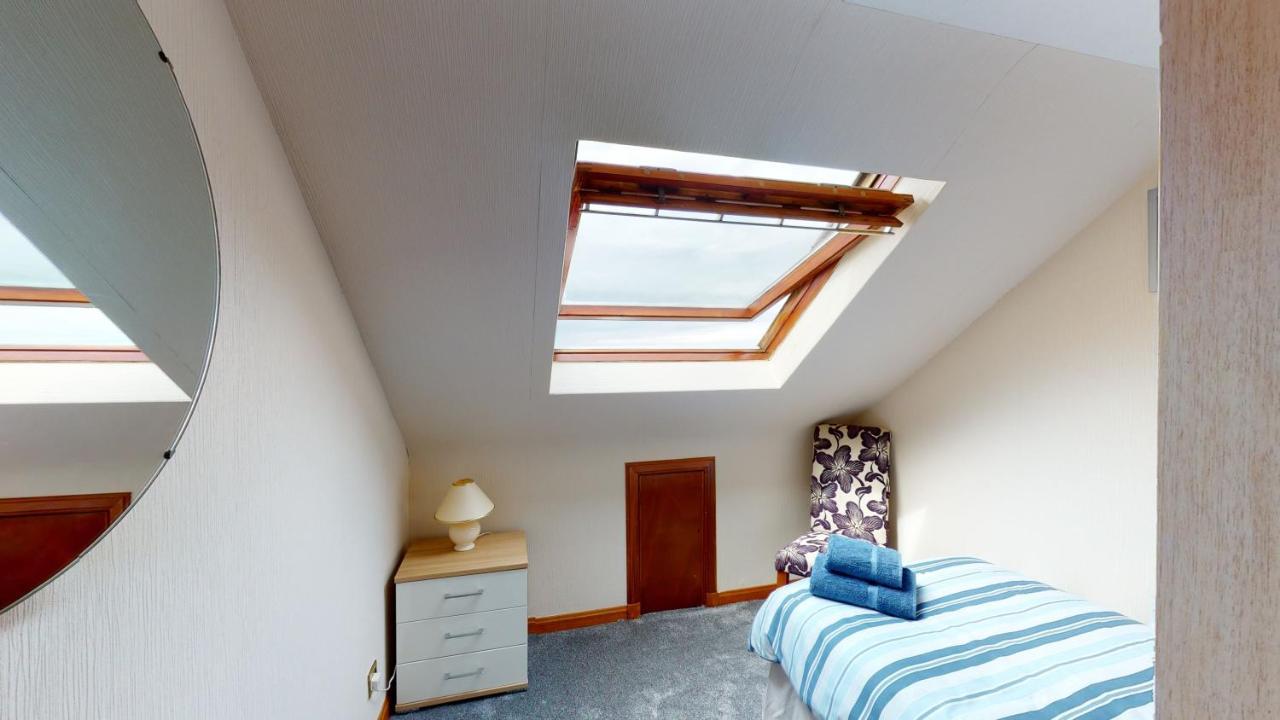 Puffins Nest Villa Gardenstown Bagian luar foto