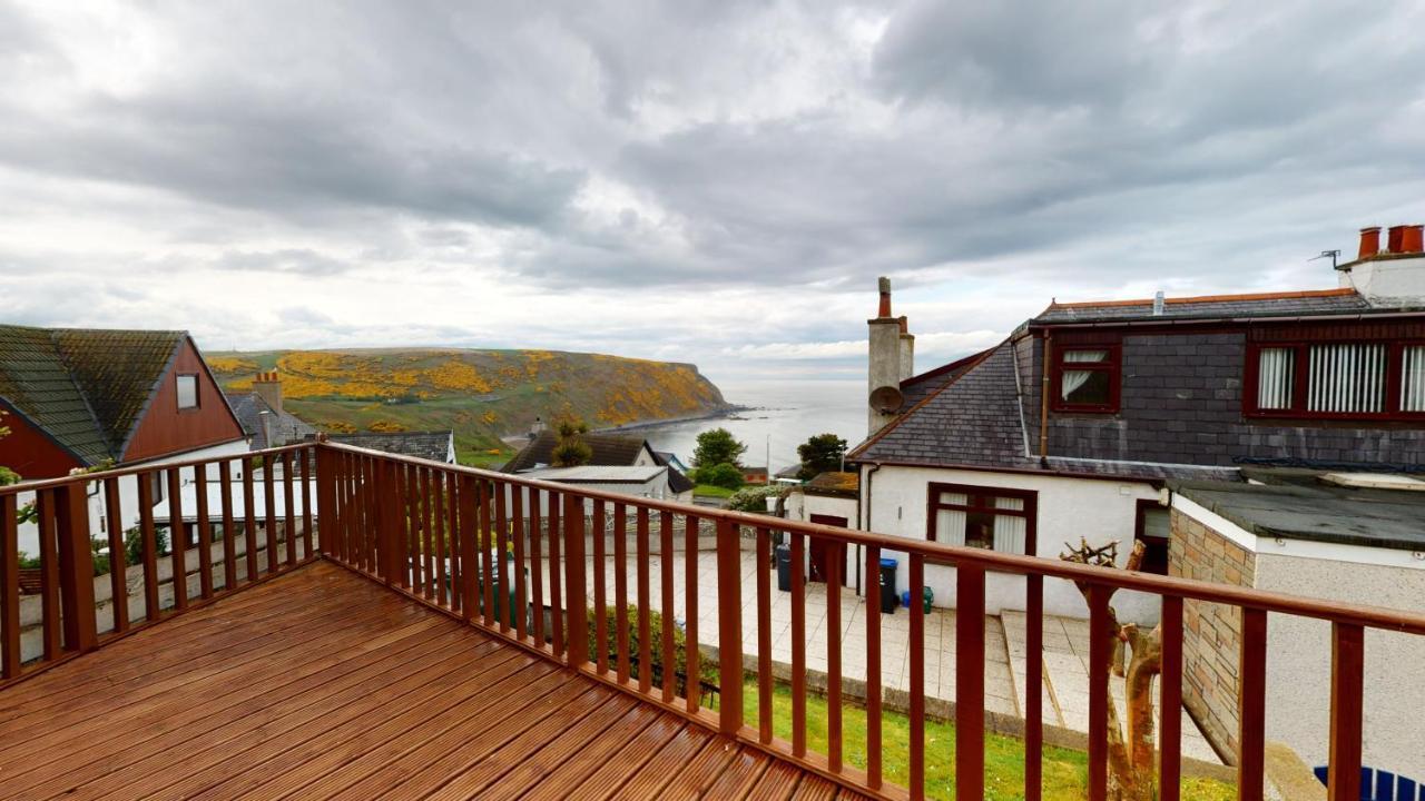 Puffins Nest Villa Gardenstown Bagian luar foto