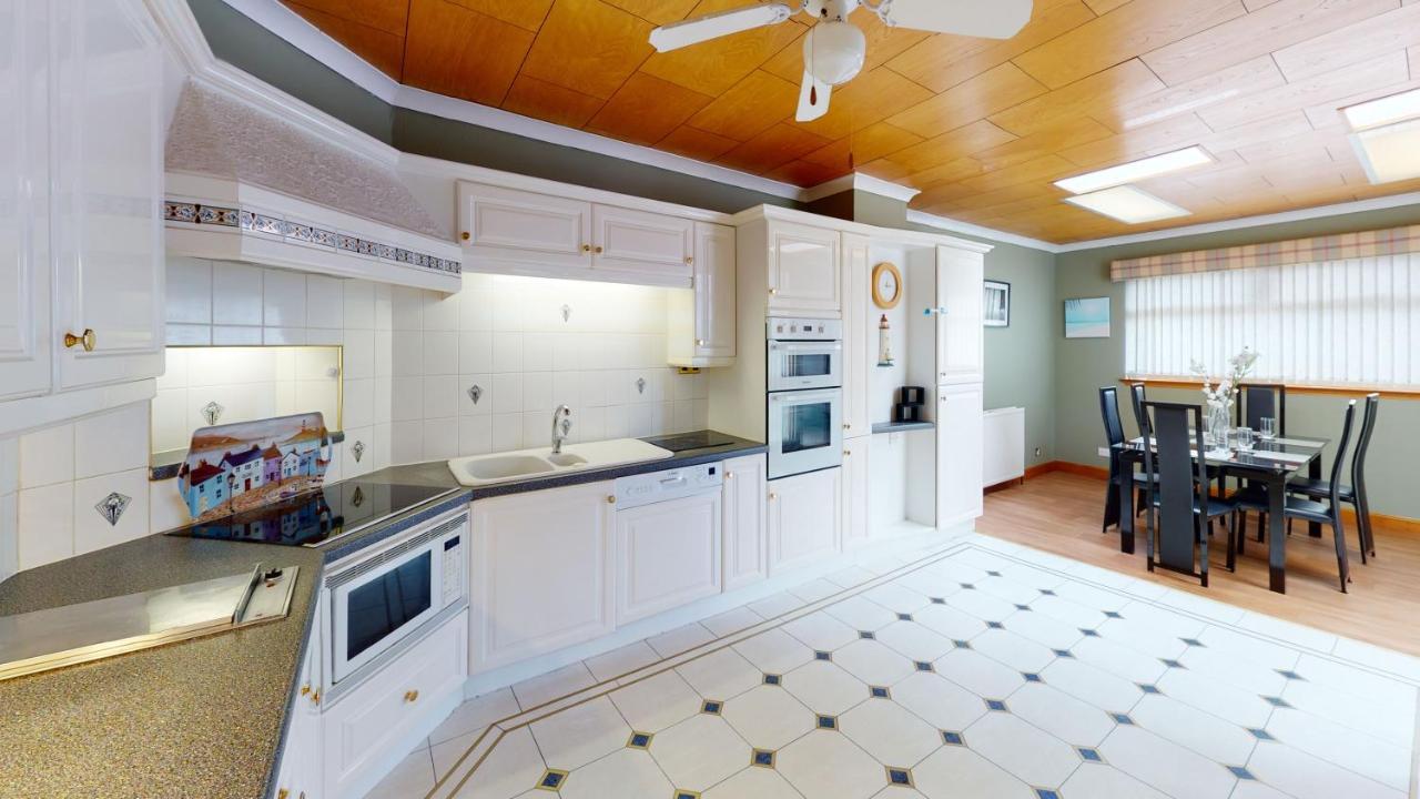 Puffins Nest Villa Gardenstown Bagian luar foto